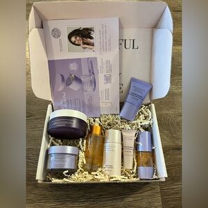 Meaningful Beauty Cindy Crawford Gift Set NEW
